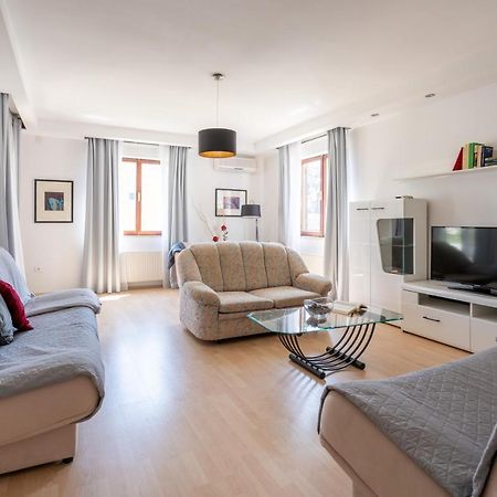 Apartmani&Soba Mimi โรวีน ภายนอก รูปภาพ