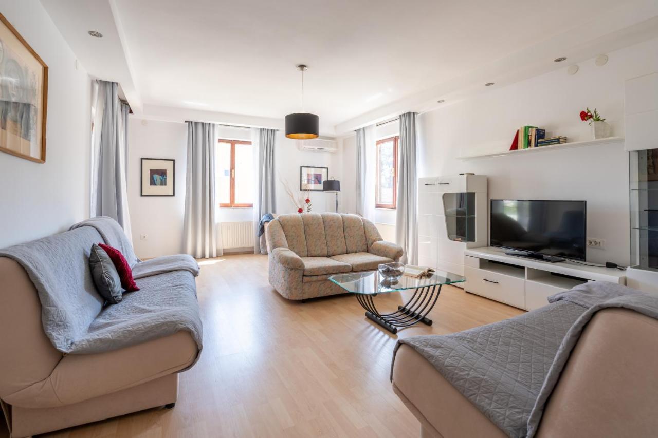 Apartmani&Soba Mimi โรวีน ภายนอก รูปภาพ