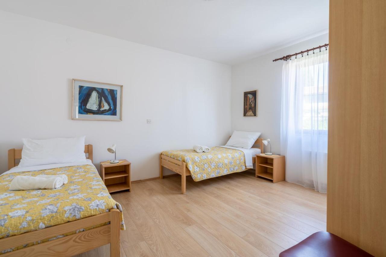 Apartmani&Soba Mimi โรวีน ภายนอก รูปภาพ