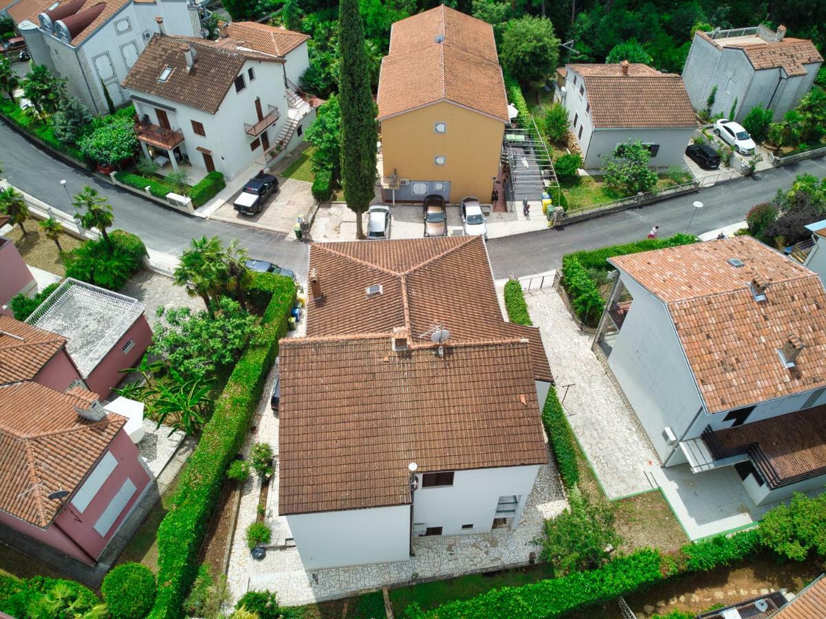 Apartmani&Soba Mimi โรวีน ภายนอก รูปภาพ