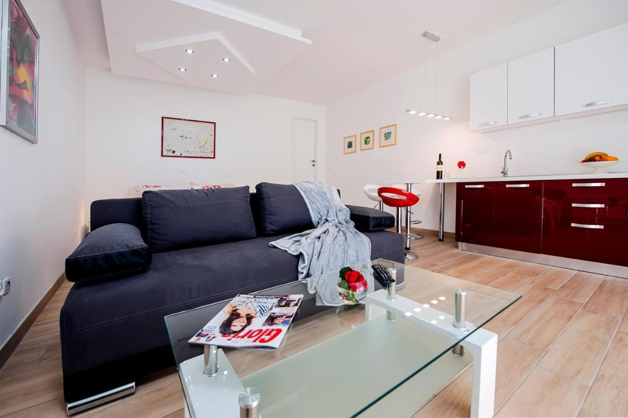 Apartmani&Soba Mimi โรวีน ภายนอก รูปภาพ