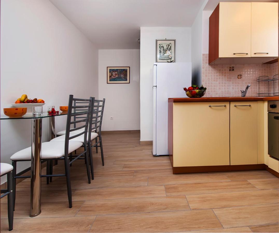 Apartmani&Soba Mimi โรวีน ภายนอก รูปภาพ