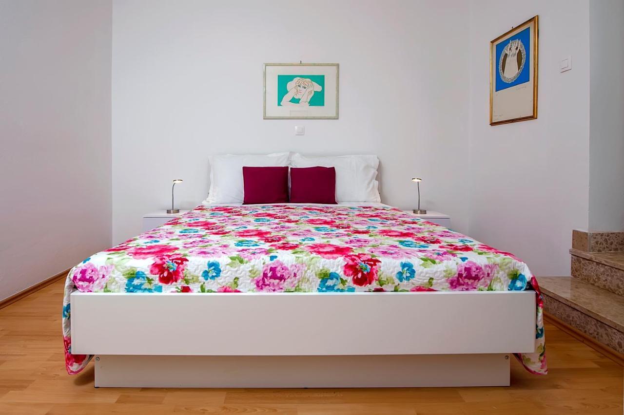 Apartmani&Soba Mimi โรวีน ภายนอก รูปภาพ