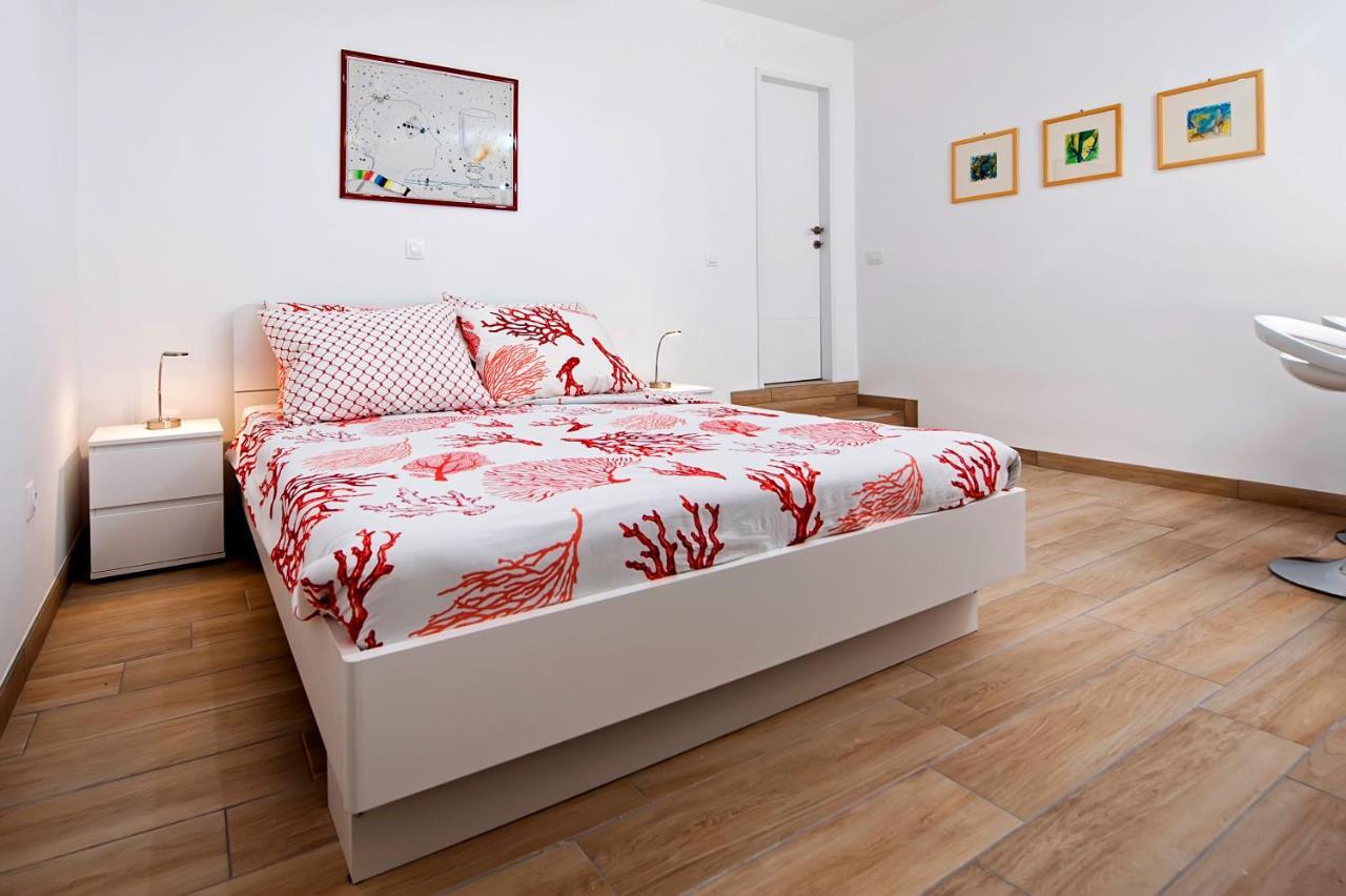 Apartmani&Soba Mimi โรวีน ภายนอก รูปภาพ