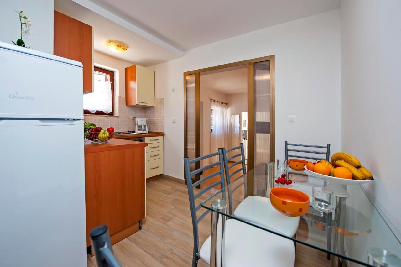 Apartmani&Soba Mimi โรวีน ภายนอก รูปภาพ