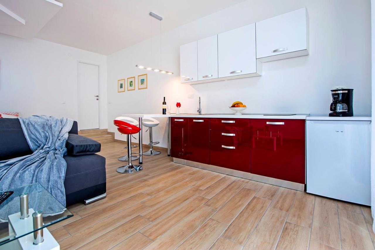 Apartmani&Soba Mimi โรวีน ภายนอก รูปภาพ