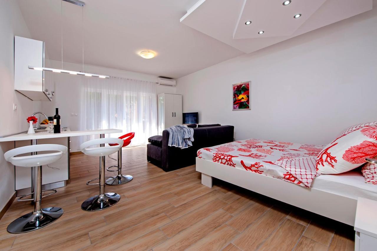 Apartmani&Soba Mimi โรวีน ภายนอก รูปภาพ